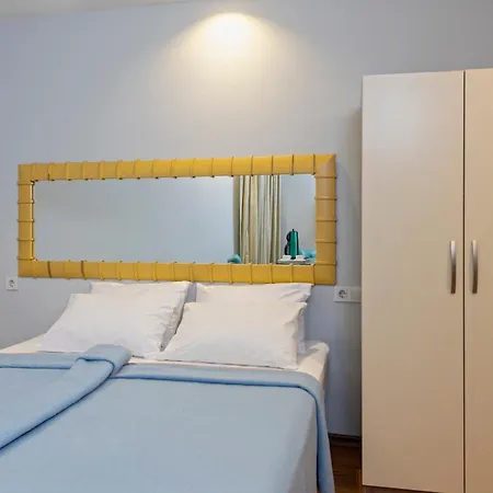 Aparthotel Nest